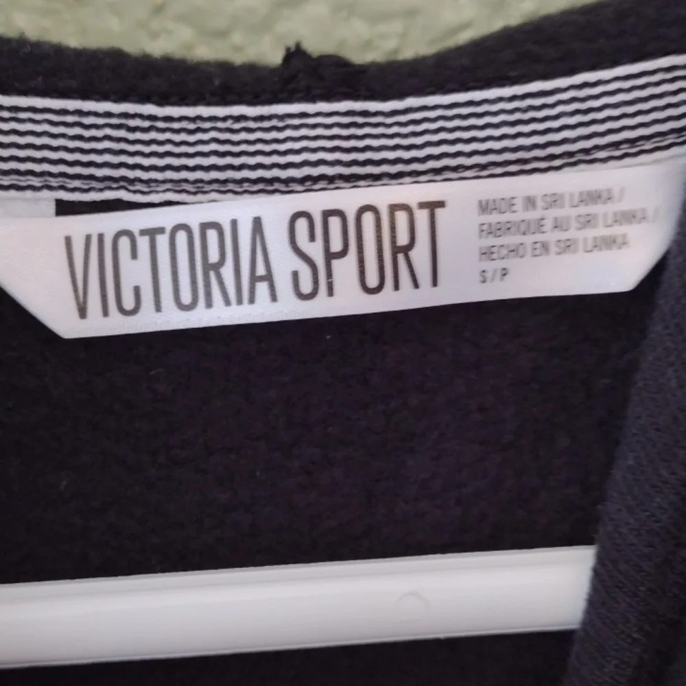 Victoria Secret Sport Workout Muscle Hoodie With Front Pocket - Picture 3 of 9